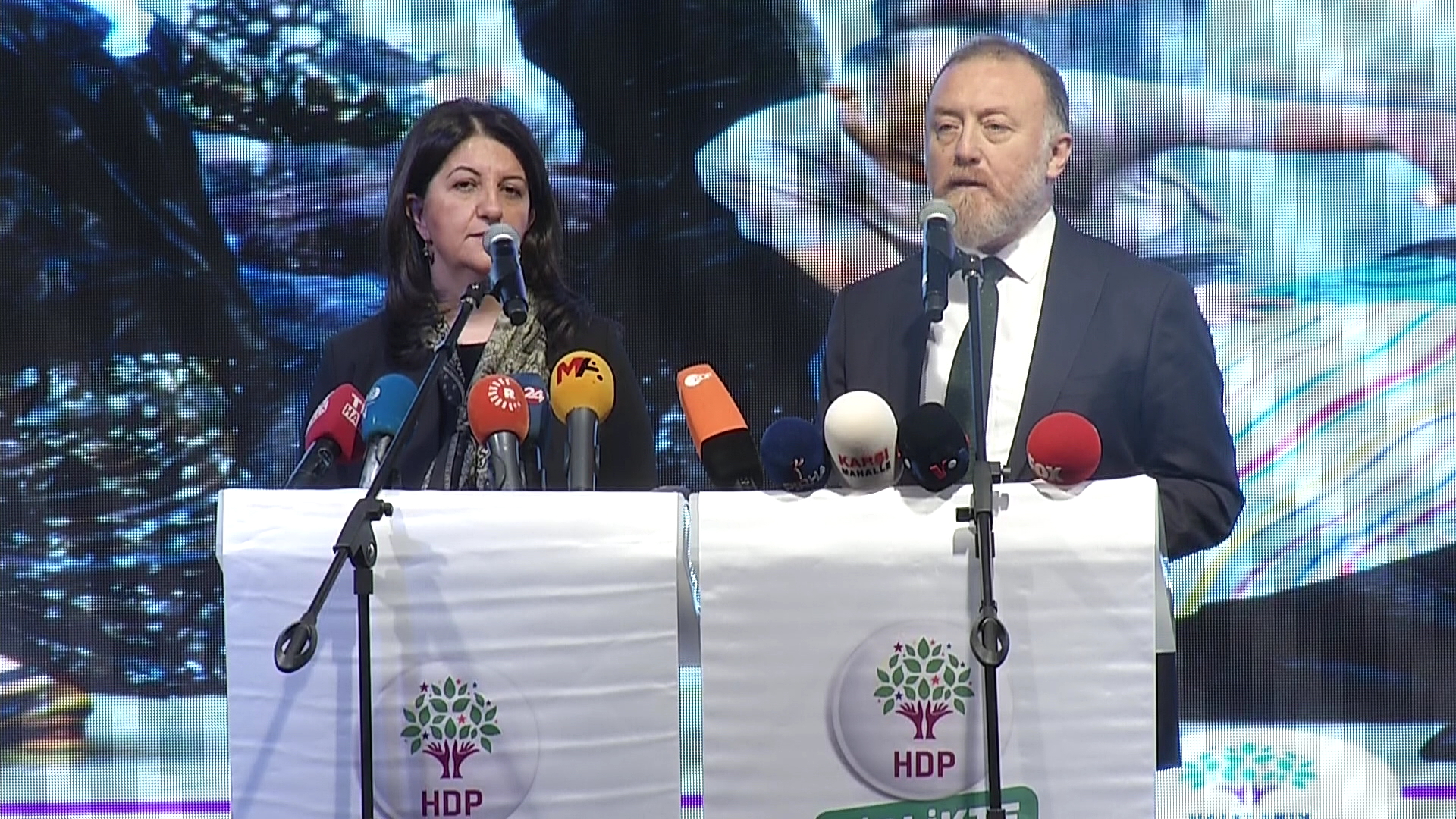 Li Tirkiye kar dihêt kirin bo rakirina parêzbendiyê li ser 9 parlamenterên HDPyê